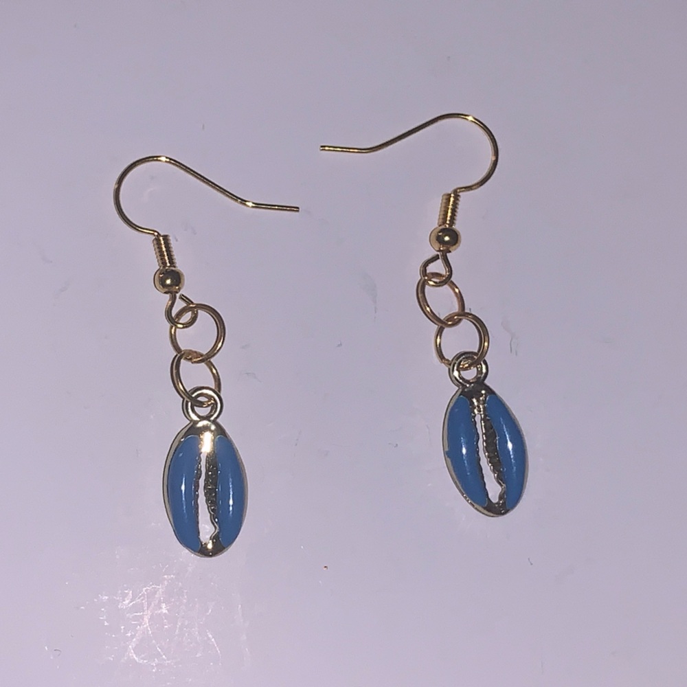 Chic‎ Gold and Blue Shell Earrings